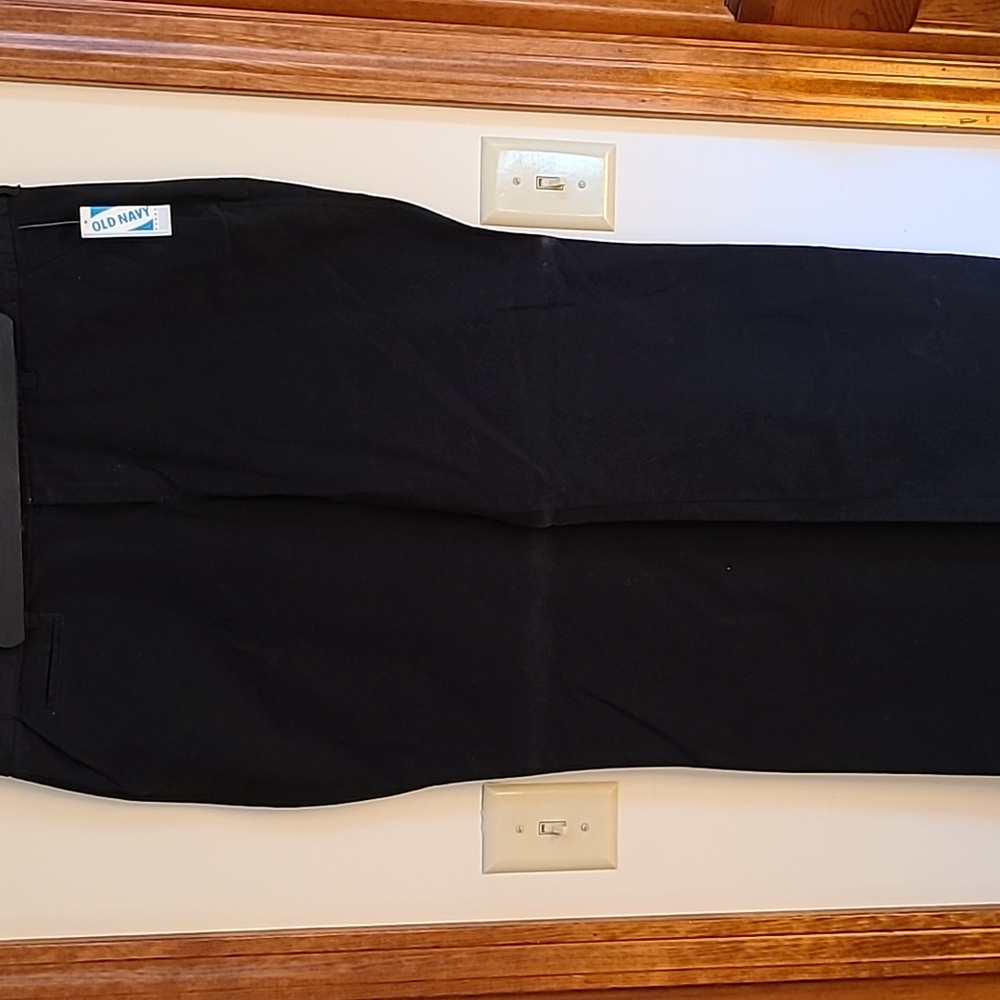 New with tags Old Navy wide leg khaki, size 16